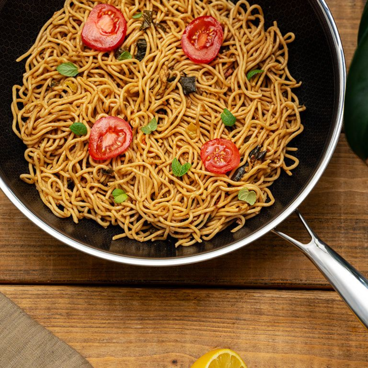 Wokpan 28cm - RVS Antiaanbak - PFAS vrij - Keramisch -  Daimond